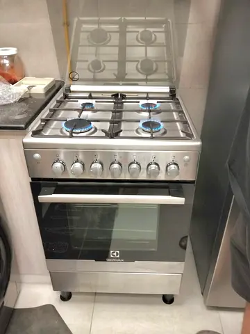 Gas cooker Electrolux brand very good working 60/60cm delivery with warranty