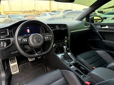 صورة 7 لـ 2019 Volkswagen GOLF R