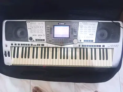 YAMAHA PSR2000