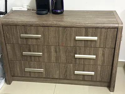 Modern Wooden Dresser with 6 Drawers