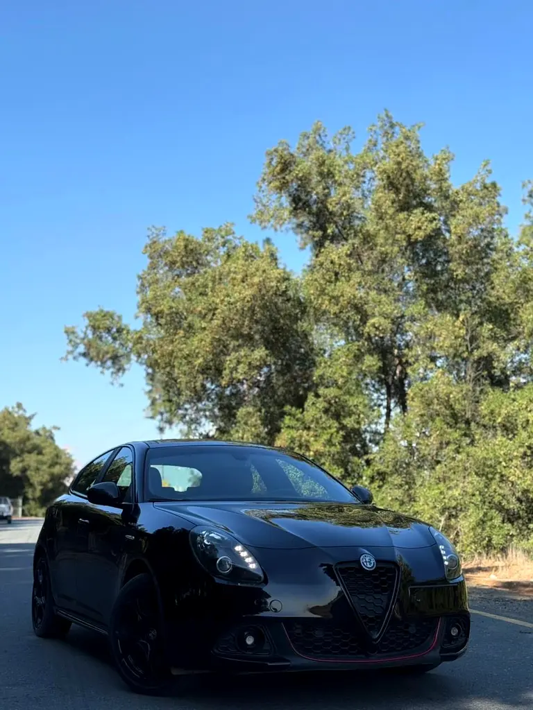 Alfa Romeo GIULIETTA 2019 — photo 1 of 18