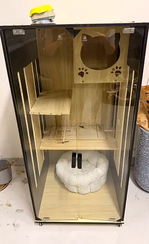 Stylish Cat or Small Animal Enclosure