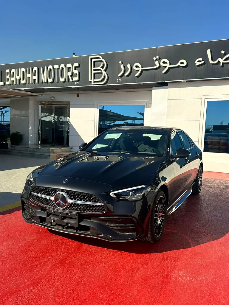 Mercedes-Benz C-Class 2025 — photo 1 of 9