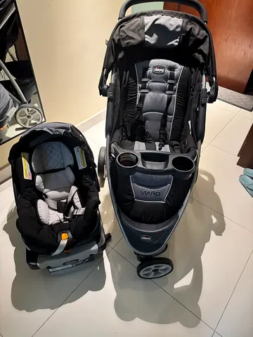 Chicco viaro Travel System with Car Seat