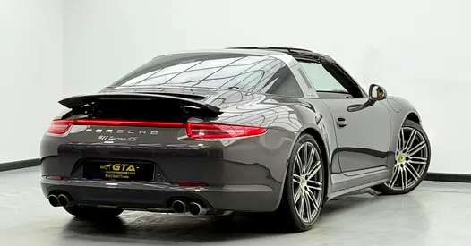 صورة مصغرة 7 لـ 2015 Porsche 911