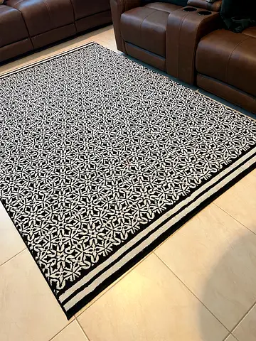 CARPET FOR SALE IKEA 2.4MTRx1.7MTR