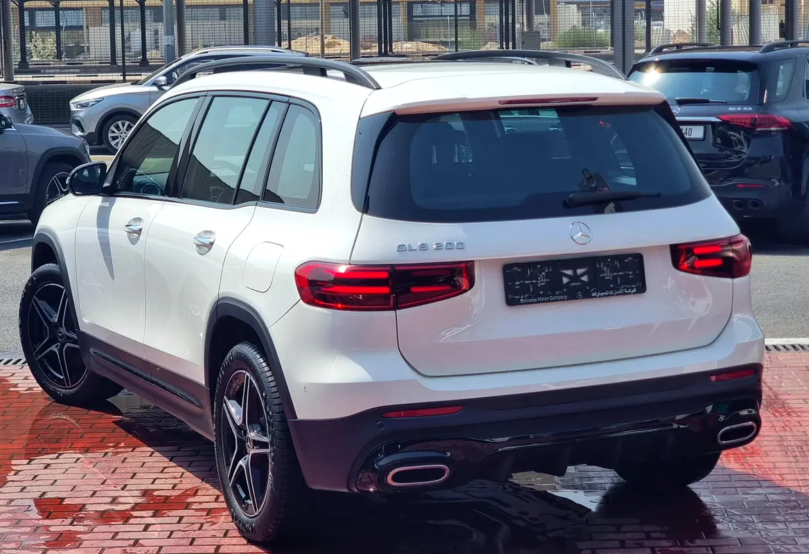 Mercedes-Benz GLB-Class 2025