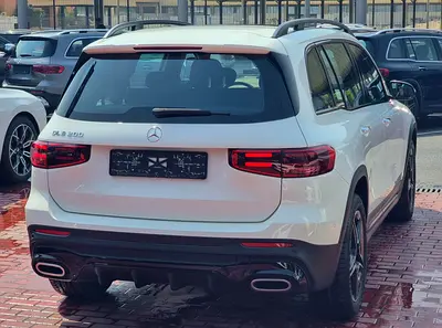 2025 Mercedes-BENZ GLB — миниатюра 7