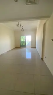 3-bedroom apartment with maid’s room, free parking, family-friendly, Sharjah Al Taawun near Dubai 