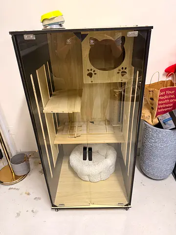 Stylish Wooden Pet House with Clear View