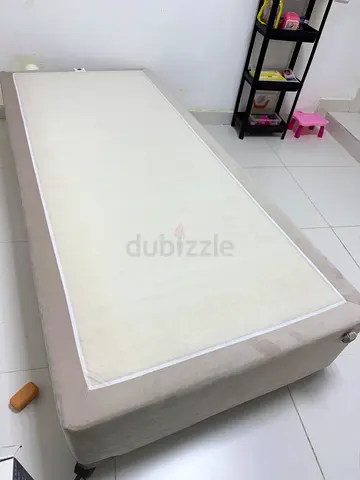 Comfortable Single bed set for Sale