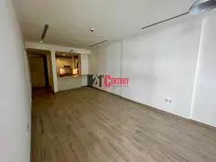 Large 1 BR | Vacant | Brand new | Pool View