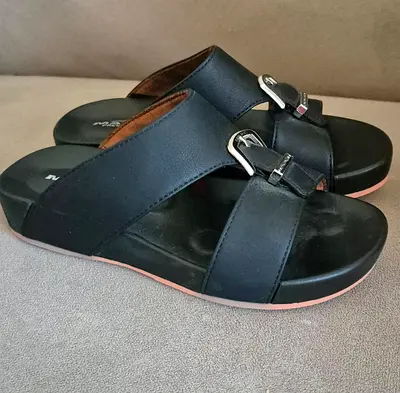 Arab traditional boys slippers - size EU 31