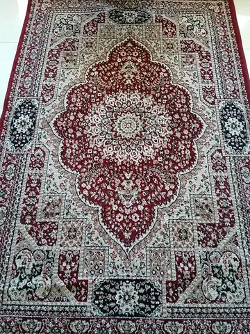 Carpet/rug (urgently selling)