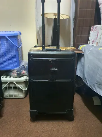 Makeup Black Rolling Luggage