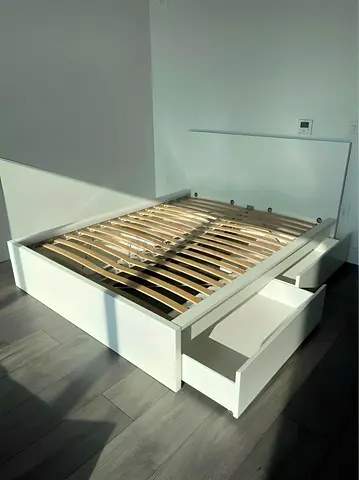 Ikea malm White Storage Bed with Drawers