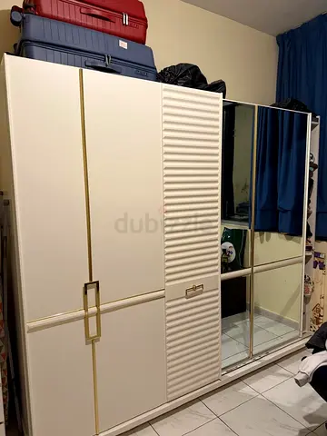 Stylish White Wardrobe with Mirrors