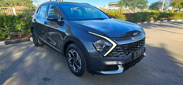 KIA SPORTAGE MODEL 2024 KM 40000 ONLY  G.C.C ACCIDENT FREE ORIGINAL PAINT