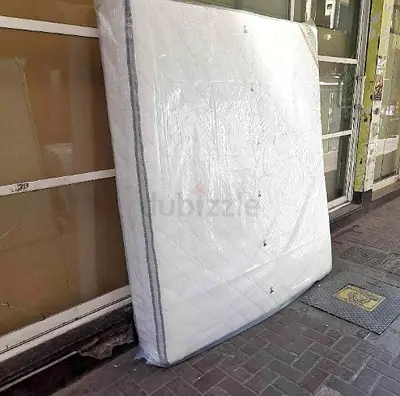 180x200cm king size mattress. Same day delivery available