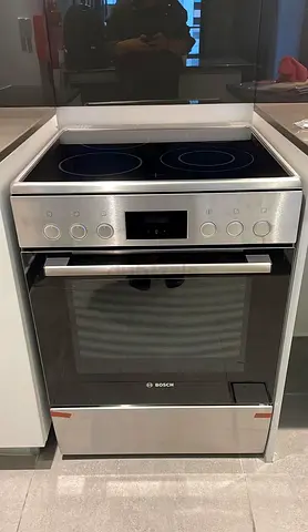 Bosch latest model Electric cooker 60/60,cm delivery with warranty
