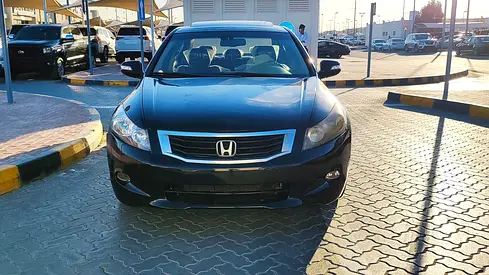 HONDA ACCORD 2011 KOREAN SPACE V6 CYLENDER  WITH SUNROOF LETHER SITS CROSS CONTROL VERY CLEAN CAR