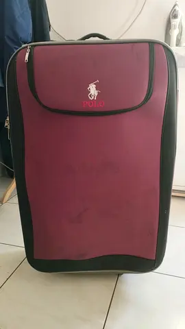 Polo Suitcase set for sale. ( Maroon colour )