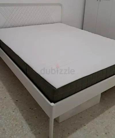 Modern White Bed Frame with Comfortable Mattress