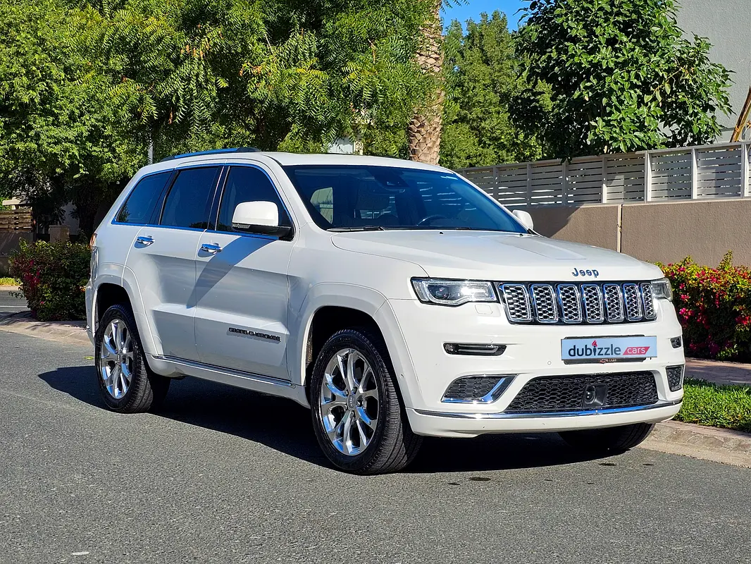 Jeep Grand Cherokee 2021 — photo 1 of 20