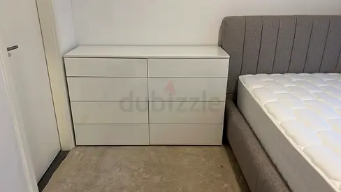 Stylish White Chest of Drawers for Modern Bedroom