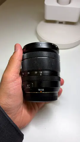 Fujifilm xf 18-55 mm f2.8-4 R LM OIS lens