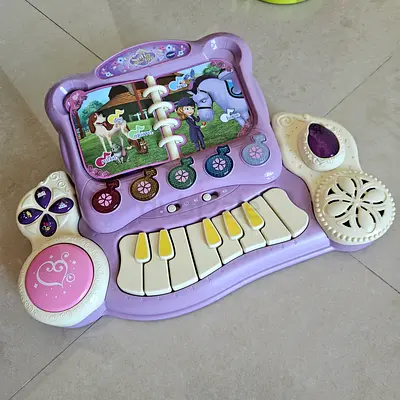 Interactive Musical Learning Toy