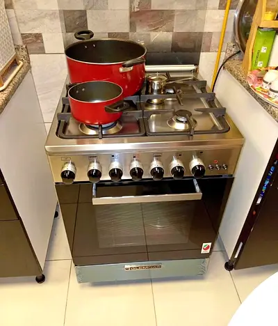 Glemagas brand like new full gas very good working delivery with warranty