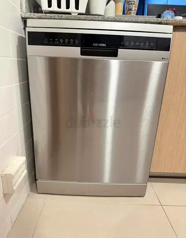 Siemens latest model Dishwasher very neat and clean condition delivery with warranty