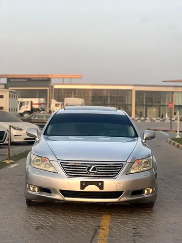 لكزس LS 460L 2012
خليجي اول مالك من الوكاله مواصفات VIP