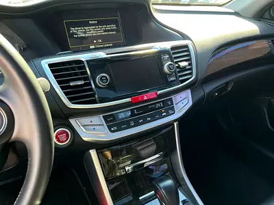 2015 Honda ACCORD — миниатюра 18