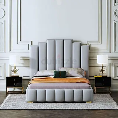 Elegant Queen Size Bed