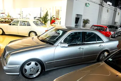 صورة مصغرة 5 لـ 2002 Mercedes-BENZ E-CLASS
