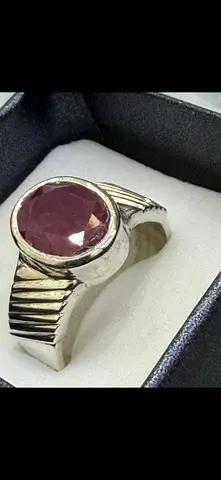 Elegant Silver Ring with Deep Ruby Stone