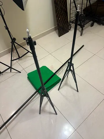 Green Screen with stands
