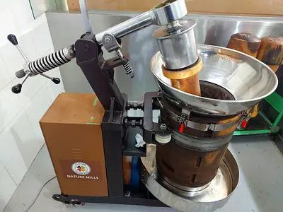 Oil Extractor Machine for Sale