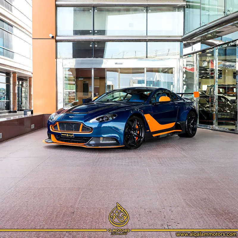 Aston Martin Vantage 2016 — photo 1 of 15