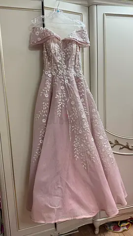 Elegant Off-Shoulder Floral Embroidered Dress فستان سهرة