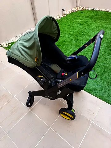 Doona Infant Car Seat and Stroller