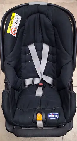 Chicco Rear-Facing Infant Car Seat – Safe  Clean – Lightly Used