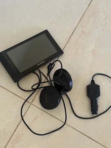 Garmin Nuvicam LM GPS with Dash Camera 6, screen