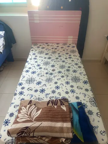 Two single beds for sell