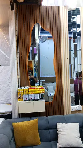 Customized Stylish Wooden Wall Mirror with Shelving Unit