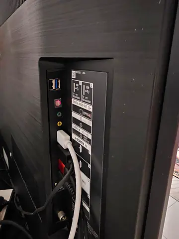 High-Quality HDMI and USB Connectivity Panel