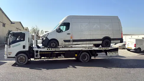 Car recovery Dubai