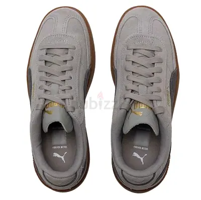 Puma Suede Sneakers - Comfortable and Stylish (size: 41) (never used)
